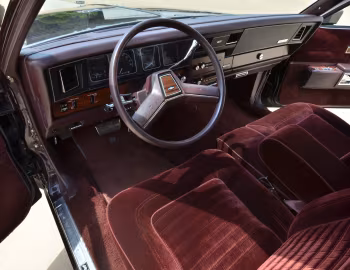 Panel frontal 1987–90 Chevrolet Caprice Classic Brougham (1B U69)