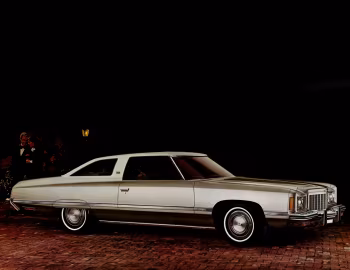 1974 Chevrolet Caprice Classic Custom Coupe (1N 47) '1973–74