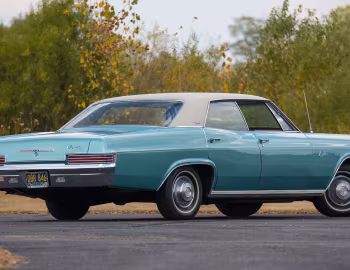 1966 Chevrolet Caprice Hardtop Sedan (16639)