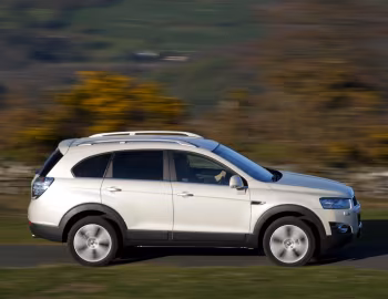 Chevrolet Captiva [UK-spec] '2011–14