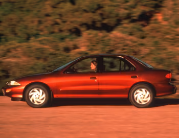 1995–99 Chevrolet Cavalier LS Sedan '1994–99