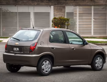 Chevrolet Celta 5-door '04.2013–15