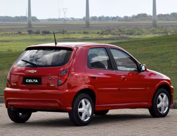 Chevrolet Celta 5-door '2011–13