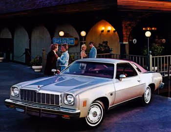 1975 Chevrolet Chevelle Malibu Classic Landau Coupe (1D 37)