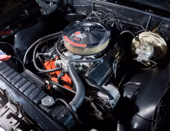 Bajo el capó 1967 Chevrolet Chevelle SS 396 L78 Sport Coupe (13817)