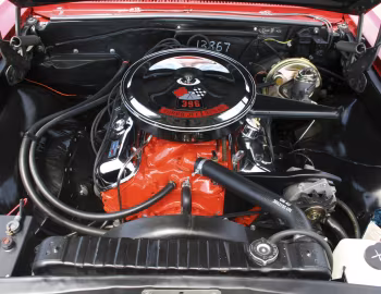 Bajo el capó 1966 Chevrolet Chevelle SS 396 Convertible (13867)