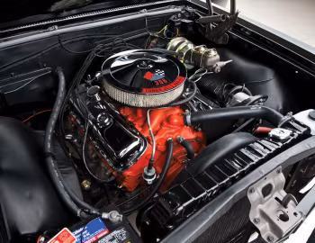 Bajo el capó 1966 Chevrolet Chevelle SS 396 Convertible (13867)