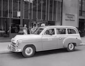 1950 Chevrolet DeLuxe Styleline Station Wagon Taxi (HK-2119 1062)