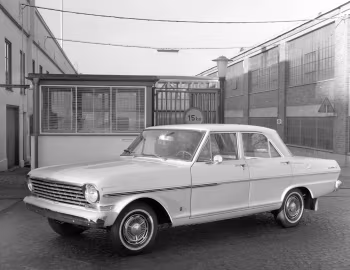 1963 Chevrolet Chevy II 300 4-door Sedan (0469)