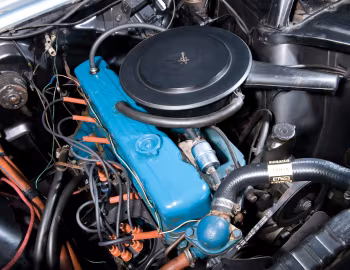 Bajo el capó 1963 Chevrolet Chevy II Nova 400 SS Sport Coupe (0437)