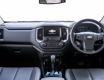 Panel frontal Chevrolet Colorado High Country [India] '2017
