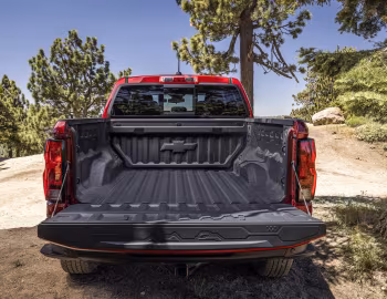 Ambos 2023–pr. Chevrolet Colorado Z71 Trail Boss Crew Cab '2022–pr.