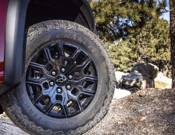2023–pr. Chevrolet Colorado Z71 Trail Boss Crew Cab '2022–pr.