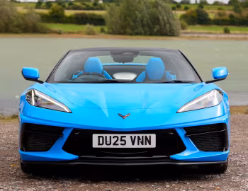 Chevrolet Corvette Stingray Convertible [UK-spec] (C8) '2025–pr.