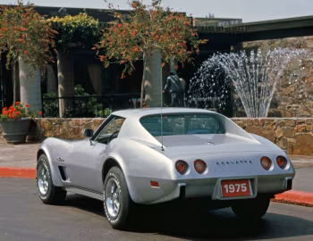 1975 Chevrolet Corvette Stingray (1YZ37)