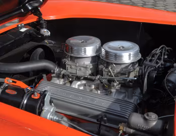 Bajo el capó 1957 Chevrolet Corvette (2934)