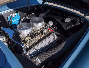 Bajo el capó 1956 Chevrolet Corvette 265/225 HP (2934)