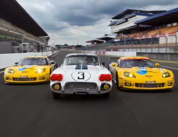 Chevrolet Corvette Le Mans '1960 & Chevrolet Corvette C6.R GT2 '2010