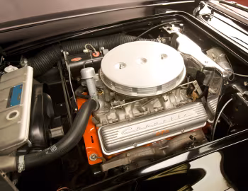 Bajo el capó 1959–60 Chevrolet Corvette