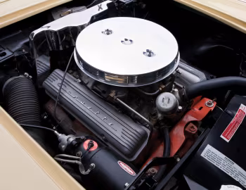 Bajo el capó 1958 Chevrolet Corvette (J800-867)