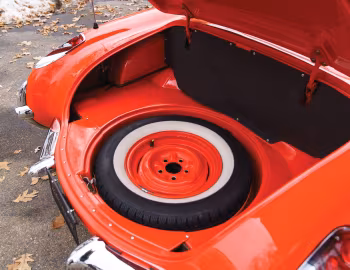 Porta-malas 1956 Chevrolet Corvette 265/240 HP (2934)