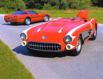 Chevrolet Corvette SR-2 '1956 & Chevrolet Corvette (C4)