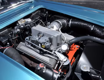 Sous la capuche 1958 Chevrolet Corvette 283/290 HP Fuel Injection ''Regal Turquoise'' (J800-867)