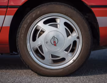 1988 Chevrolet Corvette Challenge Race Car (1YY07)