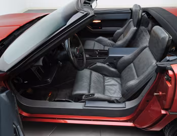 Interior 1986 Chevrolet Corvette Convertible (1YY67)