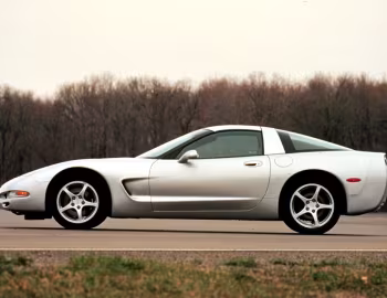 1997–2004 Chevrolet Corvette Coupe [North America] (C5)