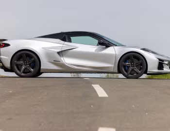 Chevrolet Corvette E-Ray Convertible [EU-spec] (C8) '2026