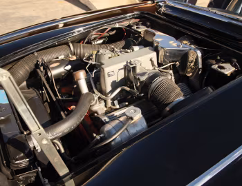 Bajo el capó 1962 Chevrolet Corvette Fuel Injection (C1)