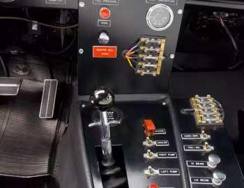Intérieur 1968 Chevrolet Corvette L88 Convertible Race Car (С3)