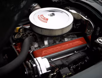 Under the hood 1967 Chevrolet Corvette Sting Ray (19437)