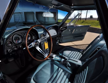 Interior 1967 Chevrolet Corvette Sting Ray 427 Convertible (19467)