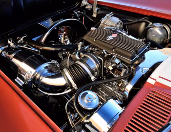 Sous la capuche Chevrolet Corvette Sting Ray Convertible Show Car Replica (0867) '1963