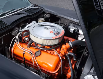 Bajo el capó 1966 Chevrolet Corvette Sting Ray L36 Convertible (19467)