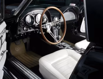 Interior 1966 Chevrolet Corvette Sting Ray L36 Convertible (19467)