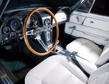 Interior 1965 Chevrolet Corvette Sting Ray L75 Convertible (19467)