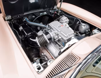 Sous la capuche 1963 Chevrolet Corvette Sting Ray L84 (837)