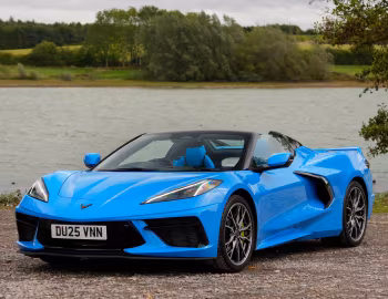 Chevrolet Corvette Stingray Convertible [UK-spec] (C8) '2025–pr.