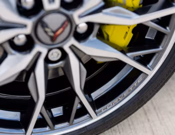 Chevrolet Corvette Stingray Convertible [UK-spec] (C8) '2025–pr.