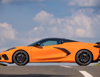 Chevrolet Corvette Stingray Convertible Z51 [EU-spec] (C8) '2021–26