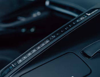 Interior Chevrolet Corvette Stingray Convertible [Japan] (C8) '2021–pr.