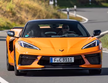 Chevrolet Corvette Stingray Convertible Z51 [EU-spec] (C8) '2021–26