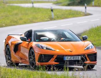 Chevrolet Corvette Stingray Convertible Z51 [EU-spec] (C8) '2021–26
