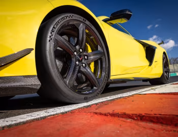 Chevrolet Corvette Z06 Z07 Performance Package [EU-spec] (C8) '2022–26