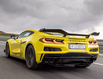 Chevrolet Corvette Z06 Z07 Performance Package [EU-spec] (C8) '2022–26