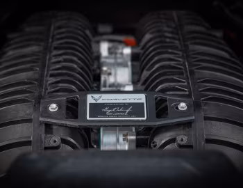 Bajo el capó Chevrolet Corvette Z06 Z07 Performance Package [EU-spec] (C8) '2022–26