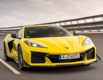 Chevrolet Corvette Z06 Z07 Performance Package [EU-spec] (C8) '2022–26